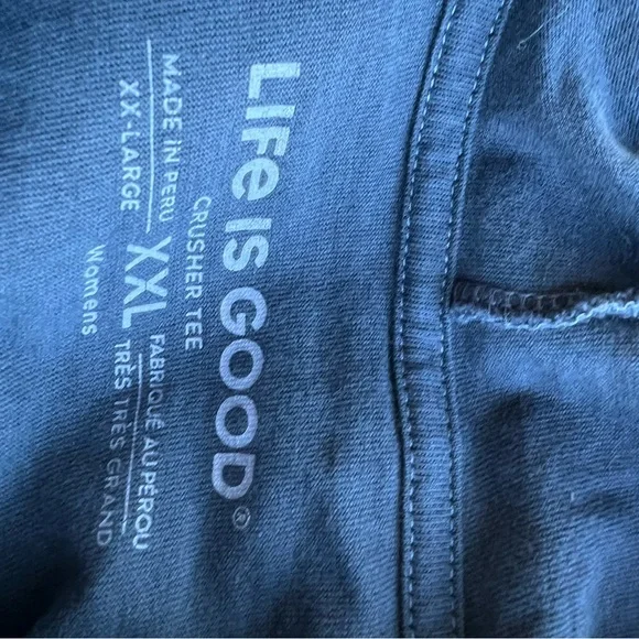 Life Is Good Navy Women's Crusher Tee with Subtle Logo - Picture 4 of 4